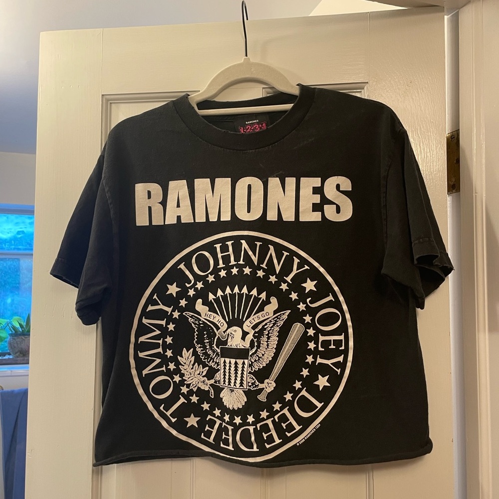 Ramones graphic tee